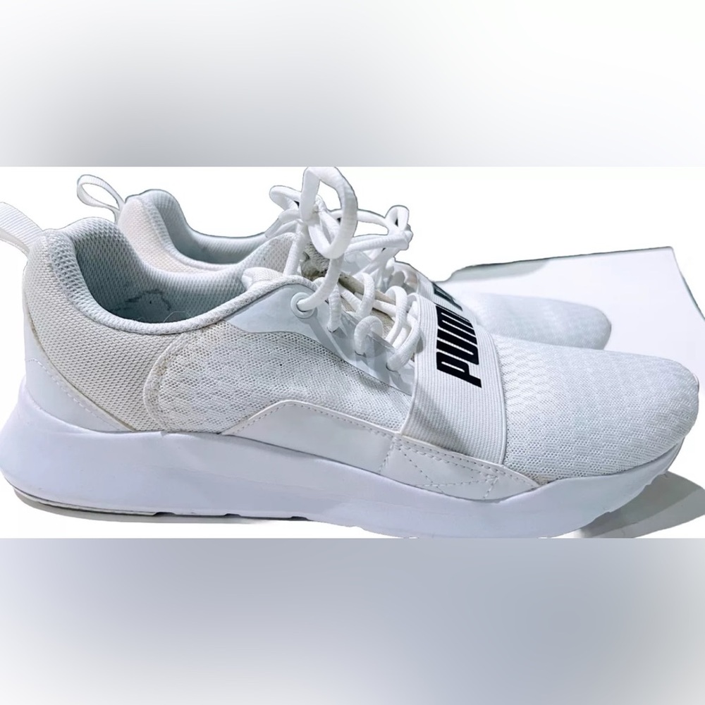 PUMA WHITE SOFT FOAM SNEAKERS MENS SIZE 11 WORN ONCE